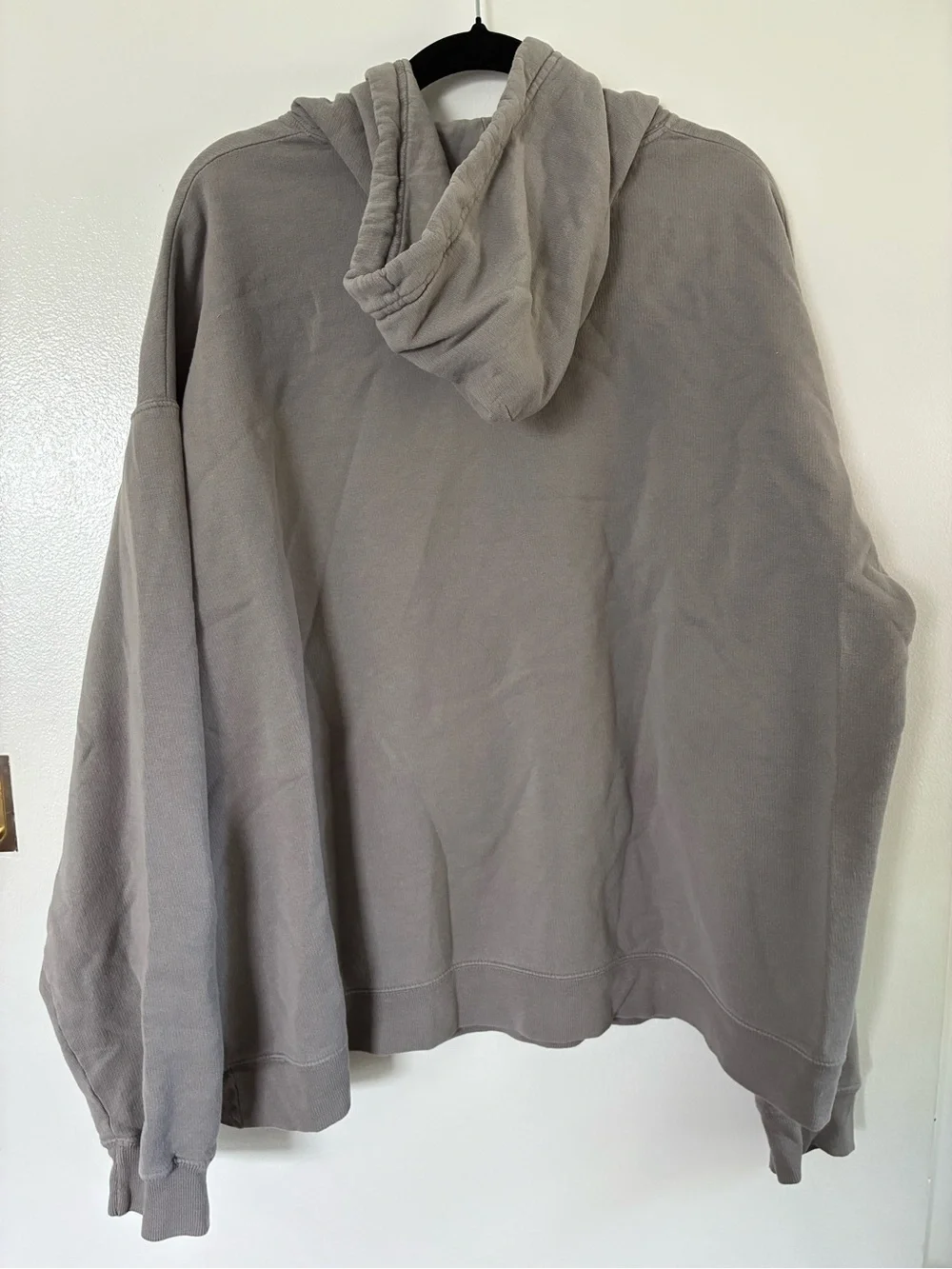 Comfort Colors Men's Hoodie in Light Gray